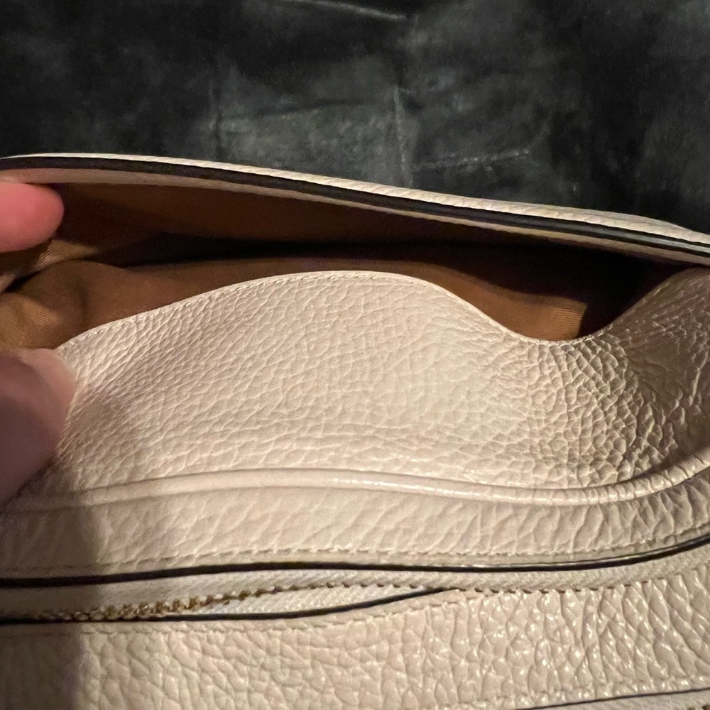 Coach Cream Leather Crossbody Bag. - Picture 12 of 14